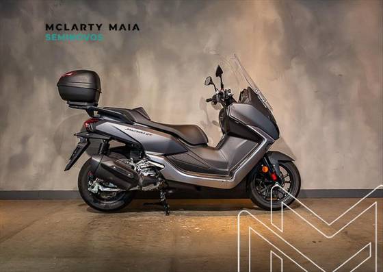 DAFRA MAXSYM 400 GT 